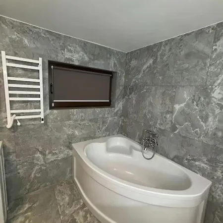 Holiday home Dim в карпатах Tukhlya
